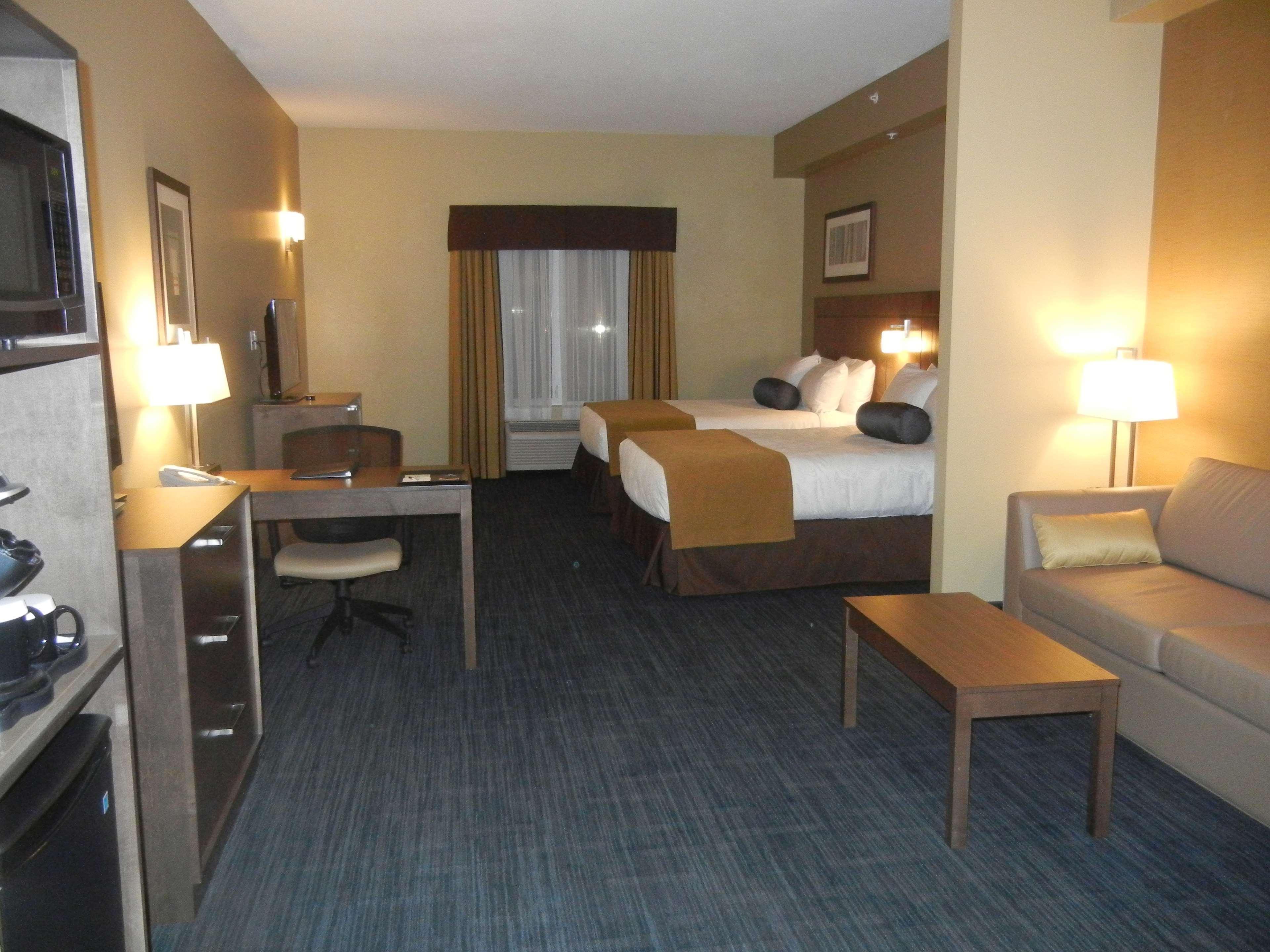 Best Western Plus Winnipeg West Headingley Екстериор снимка