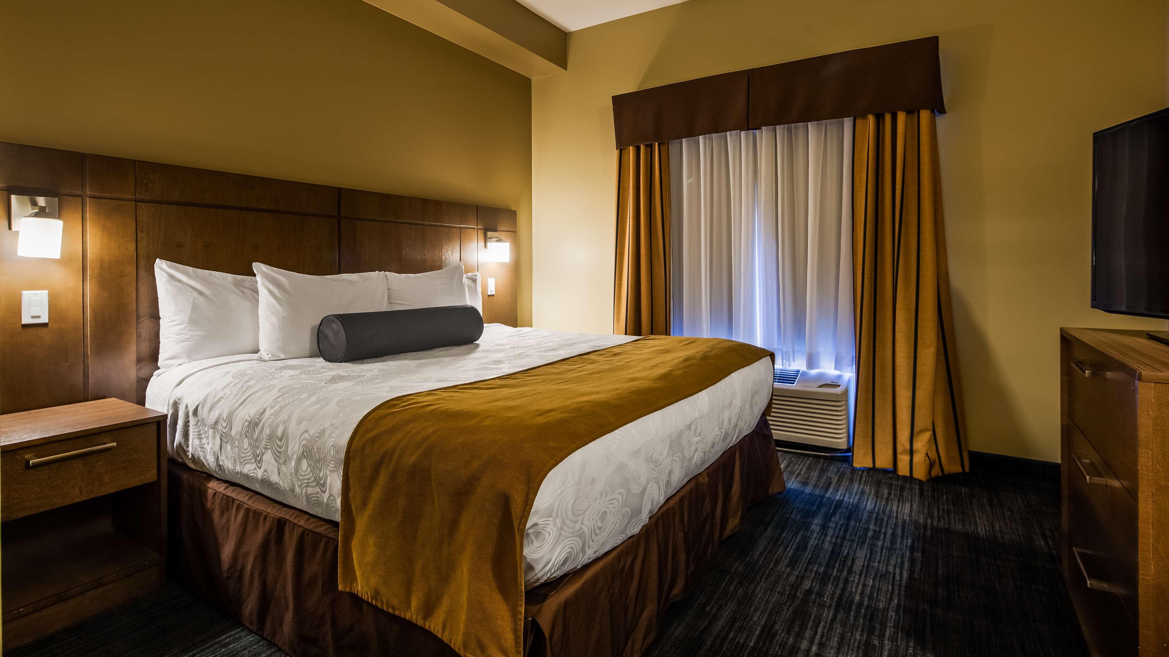 Best Western Plus Winnipeg West Headingley Екстериор снимка