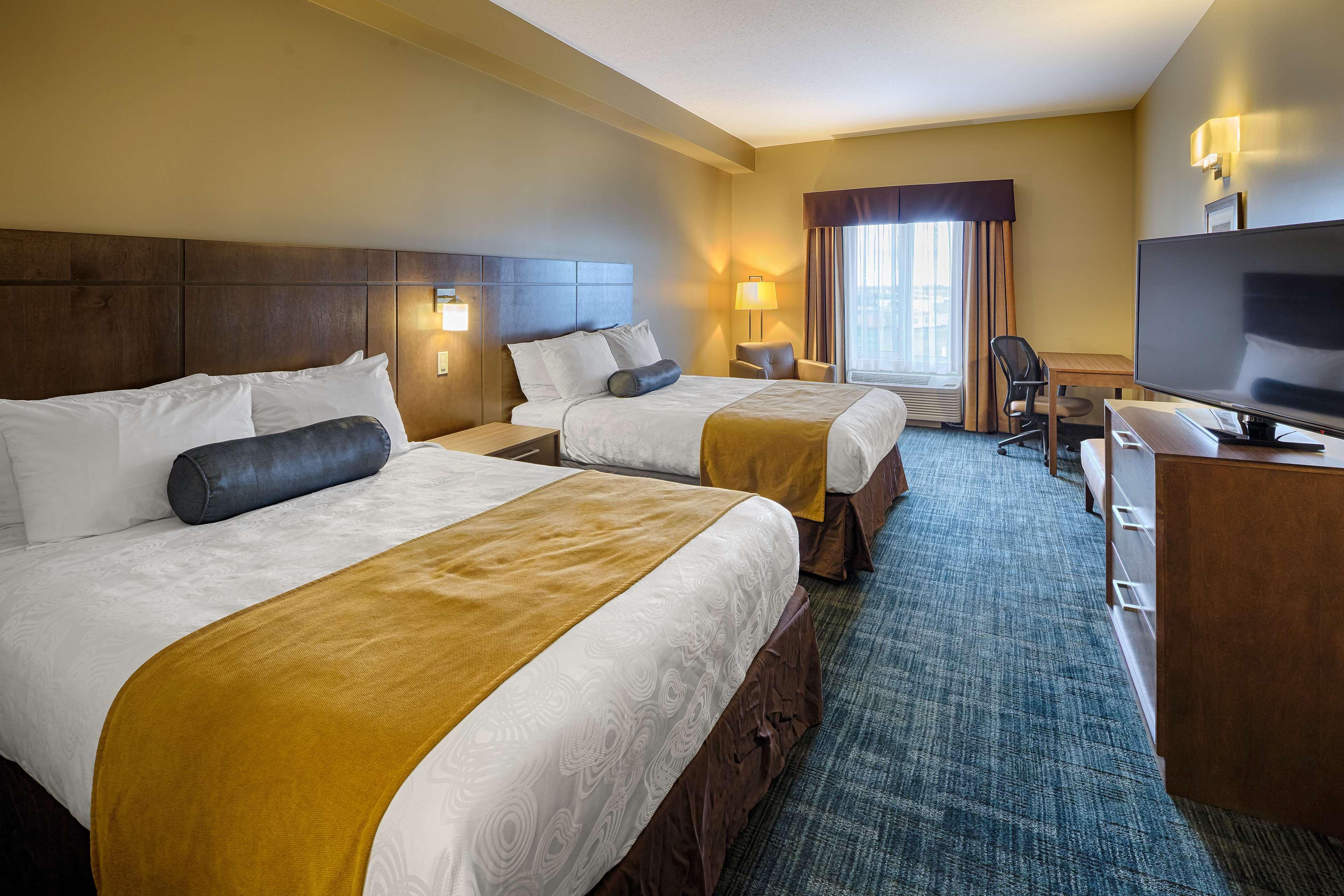 Best Western Plus Winnipeg West Headingley Екстериор снимка
