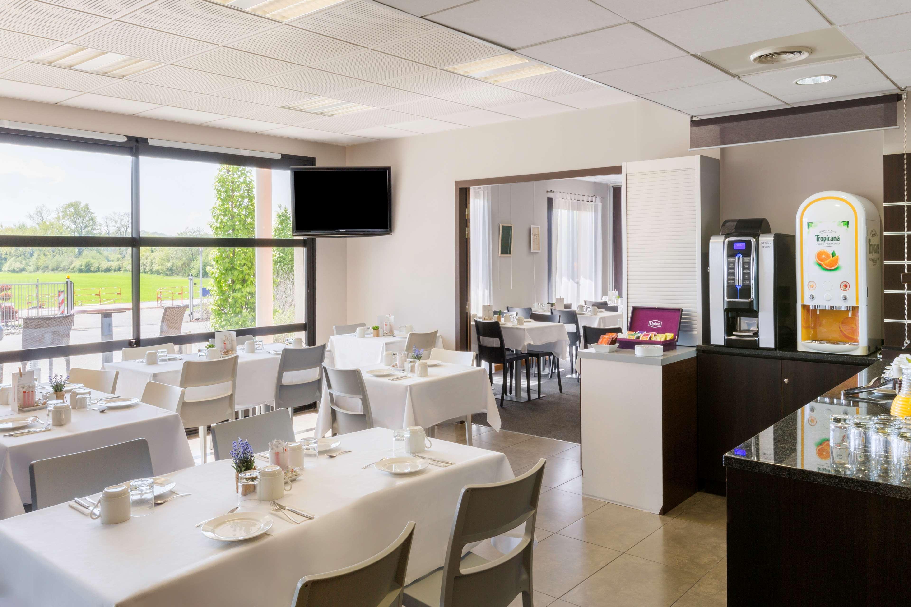 Best Western Plus Winnipeg West Headingley Екстериор снимка
