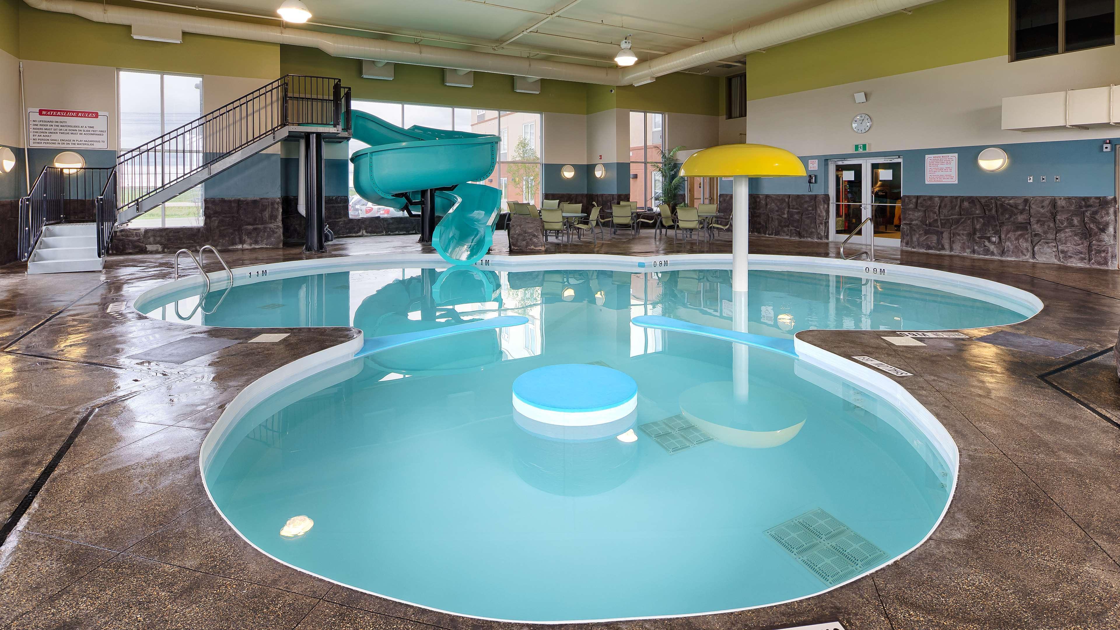 Best Western Plus Winnipeg West Headingley Екстериор снимка
